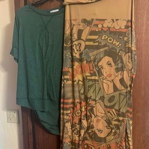 Adorable maxi skirt two piece set.  Comic skirt with forest green top.  Size XL